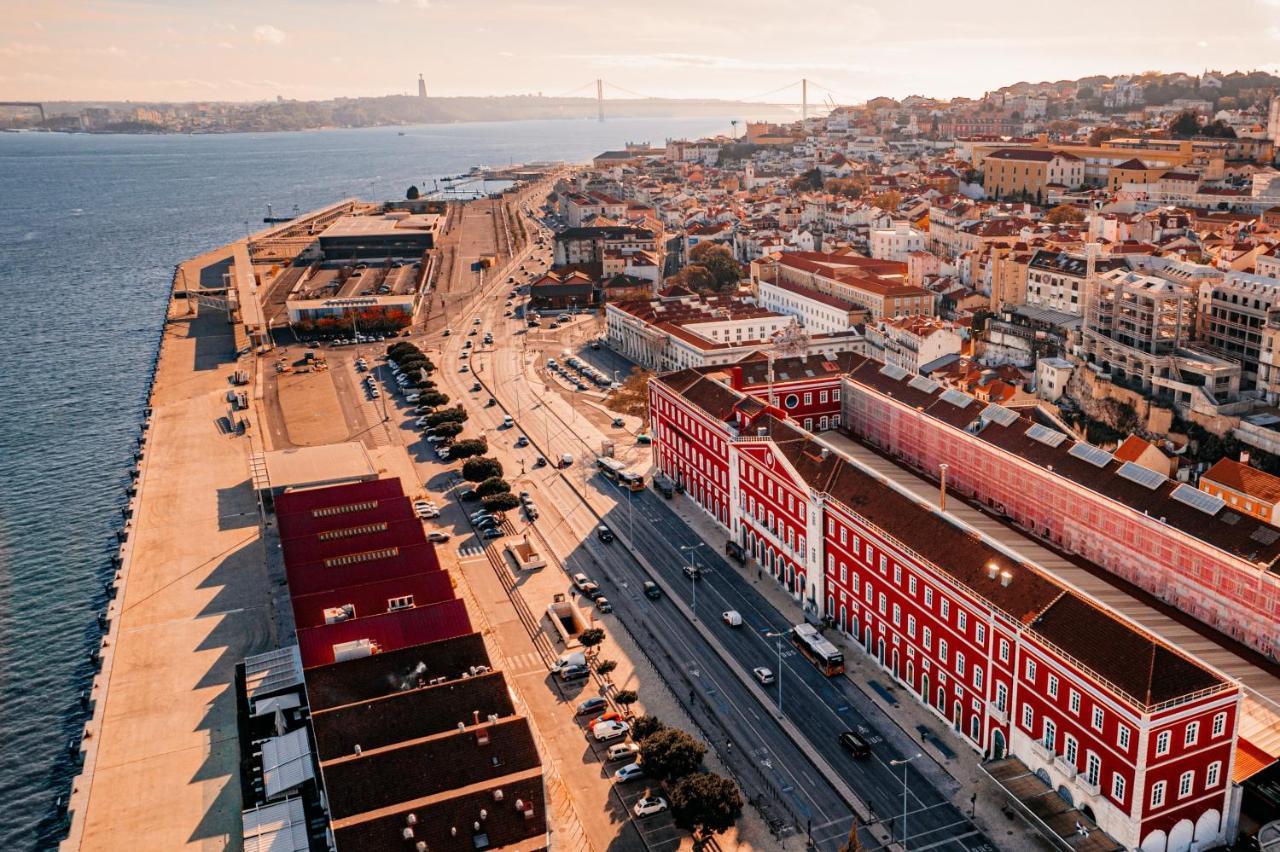 The Editory Riverside Hotel, An Historic Hotel Lisboa Exteriör bild Aerial view of the station