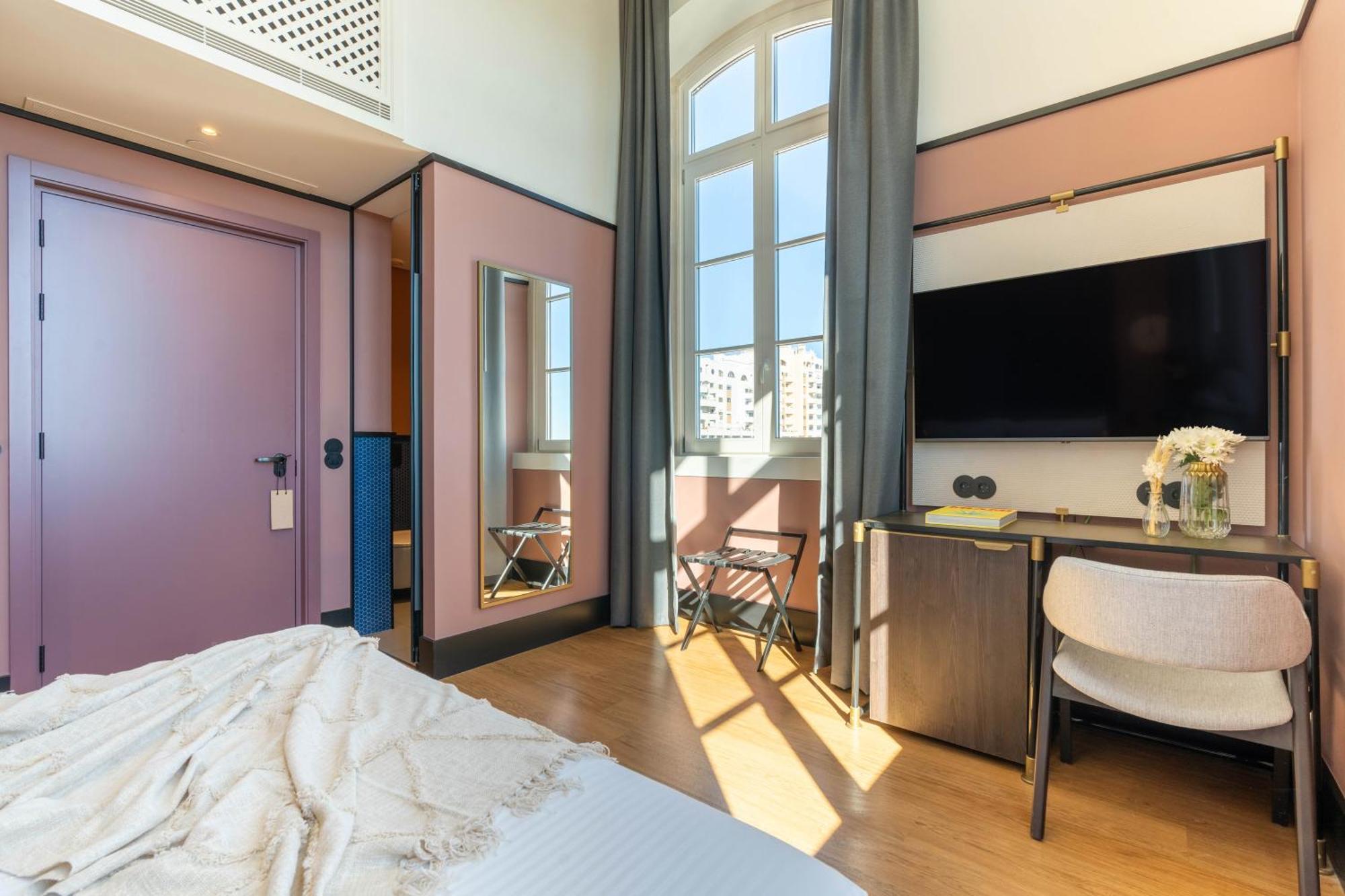 The Editory Riverside Hotel, An Historic Hotel Lisboa Exteriör bild Deluxe room