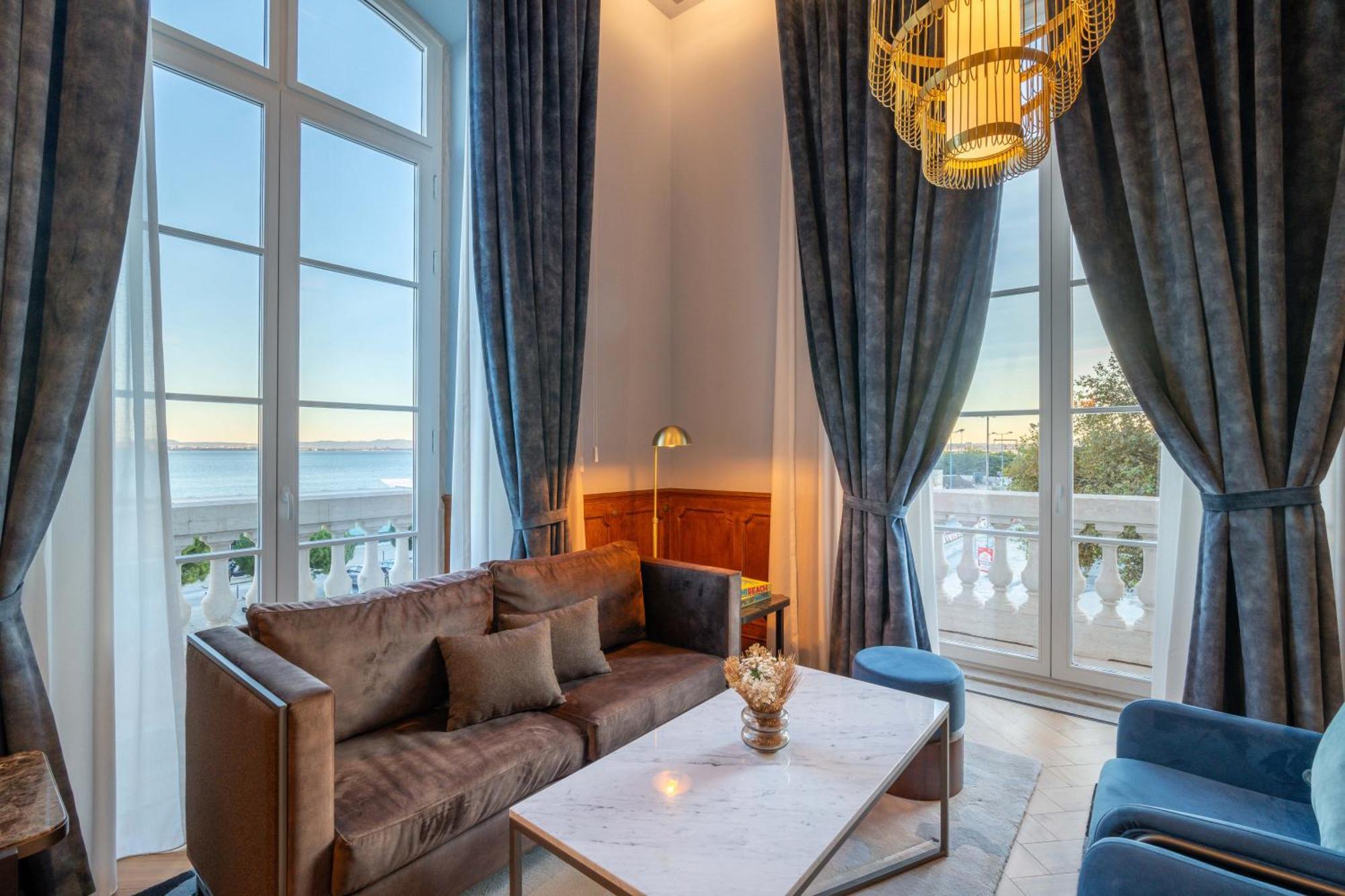 The Editory Riverside Hotel, An Historic Hotel Lisboa Exteriör bild Suite