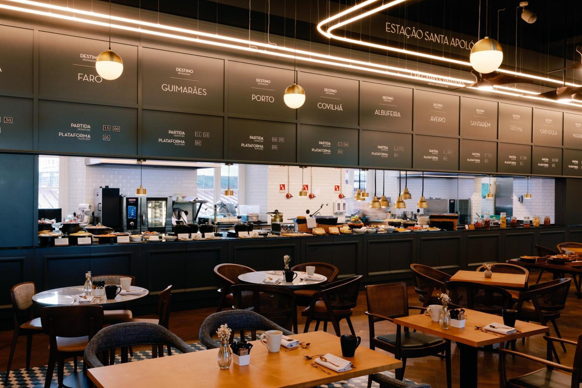 The Editory Riverside Hotel, An Historic Hotel Lisboa Exteriör bild The interior of the lounge