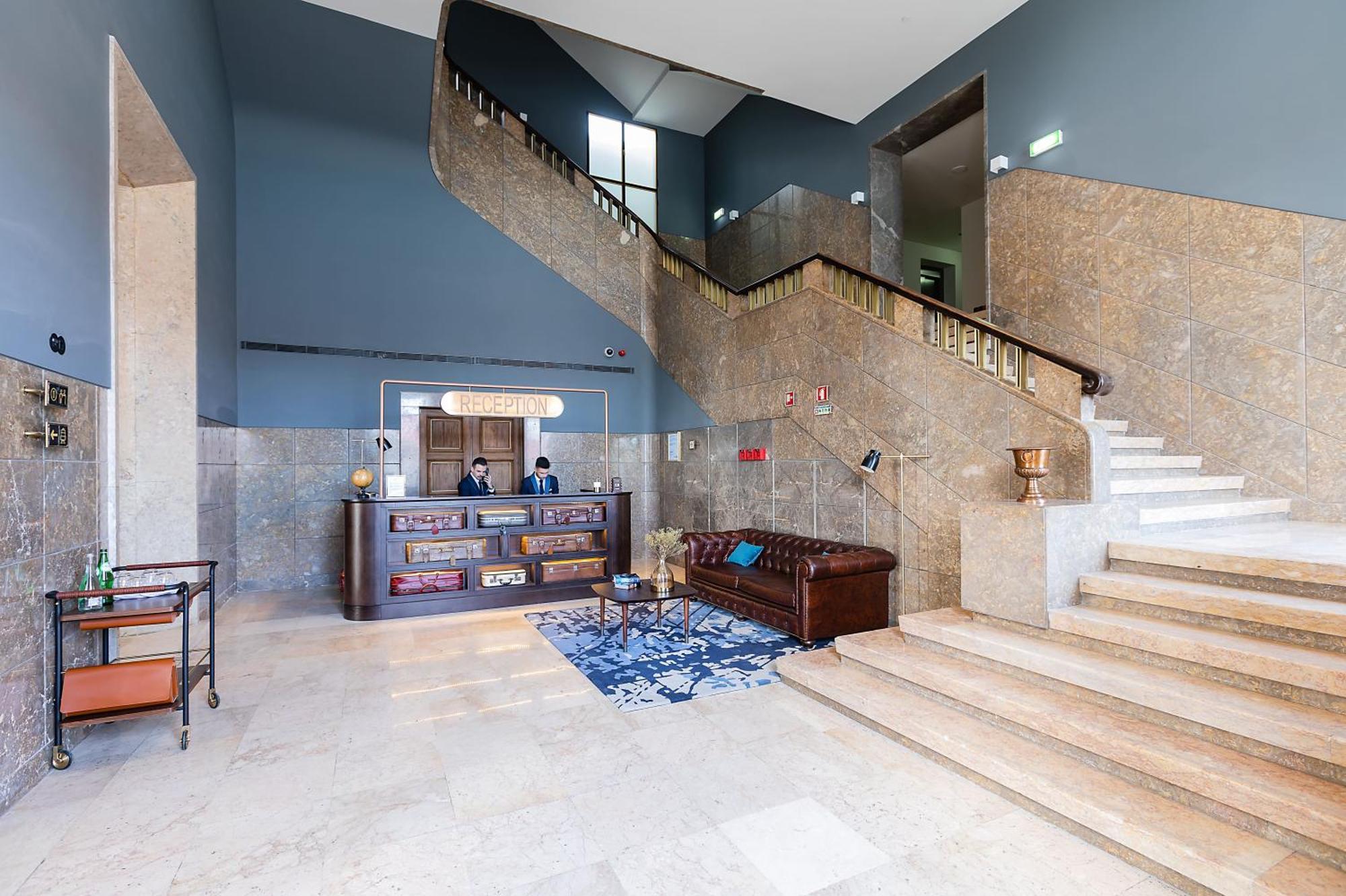 The Editory Riverside Hotel, An Historic Hotel Lisboa Exteriör bild Interior of the library
